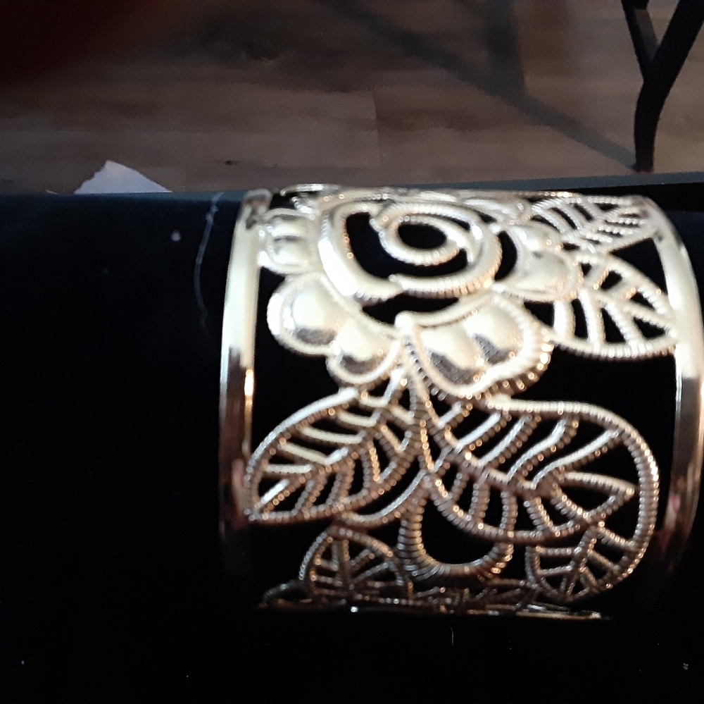 Bracelet - Picture 9 of 9